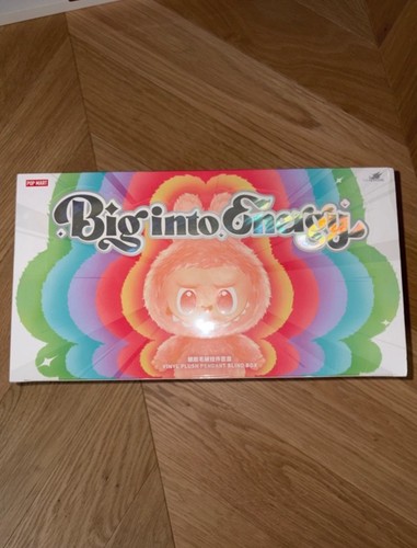 Pop mart labubu - big, into