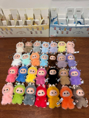 Pop mart labubu pin - mart, for